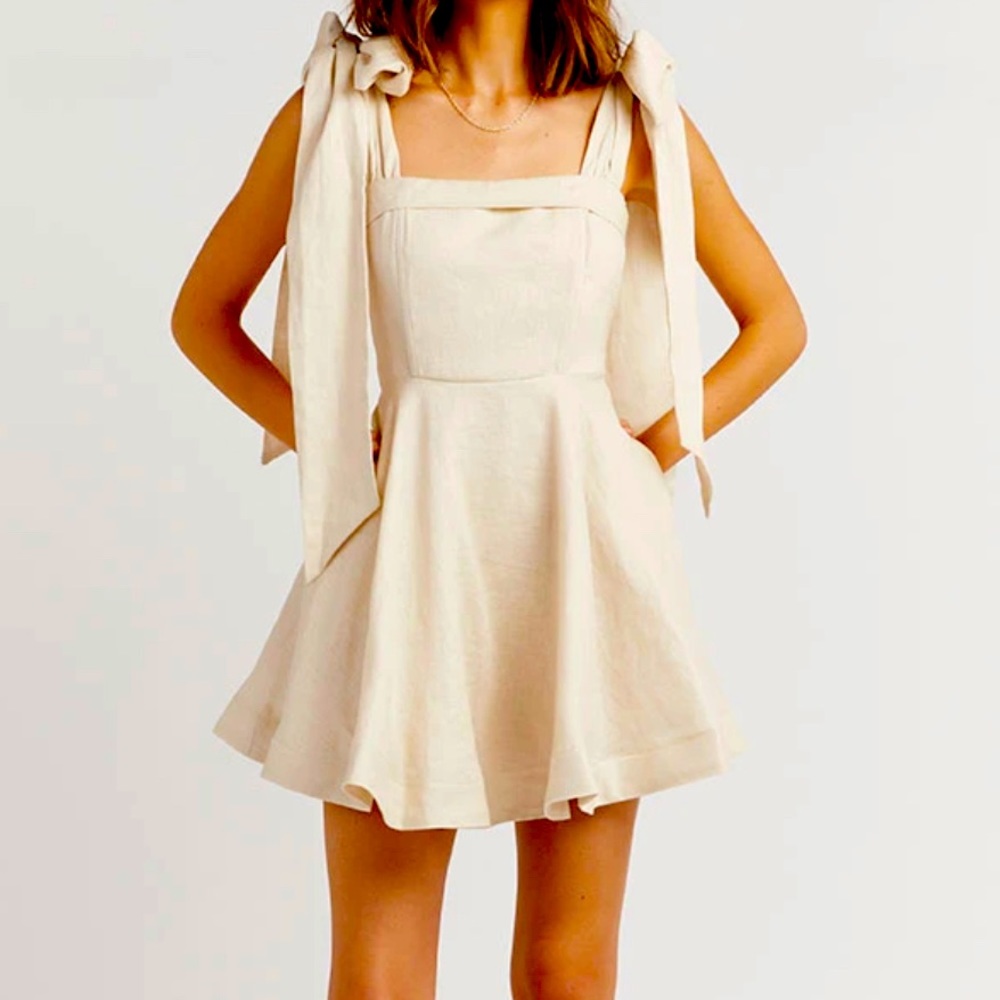 LIKE NEW! DISSH LINEN BOW MINI COCKTAIL SHORT DRESS/ CREAM!